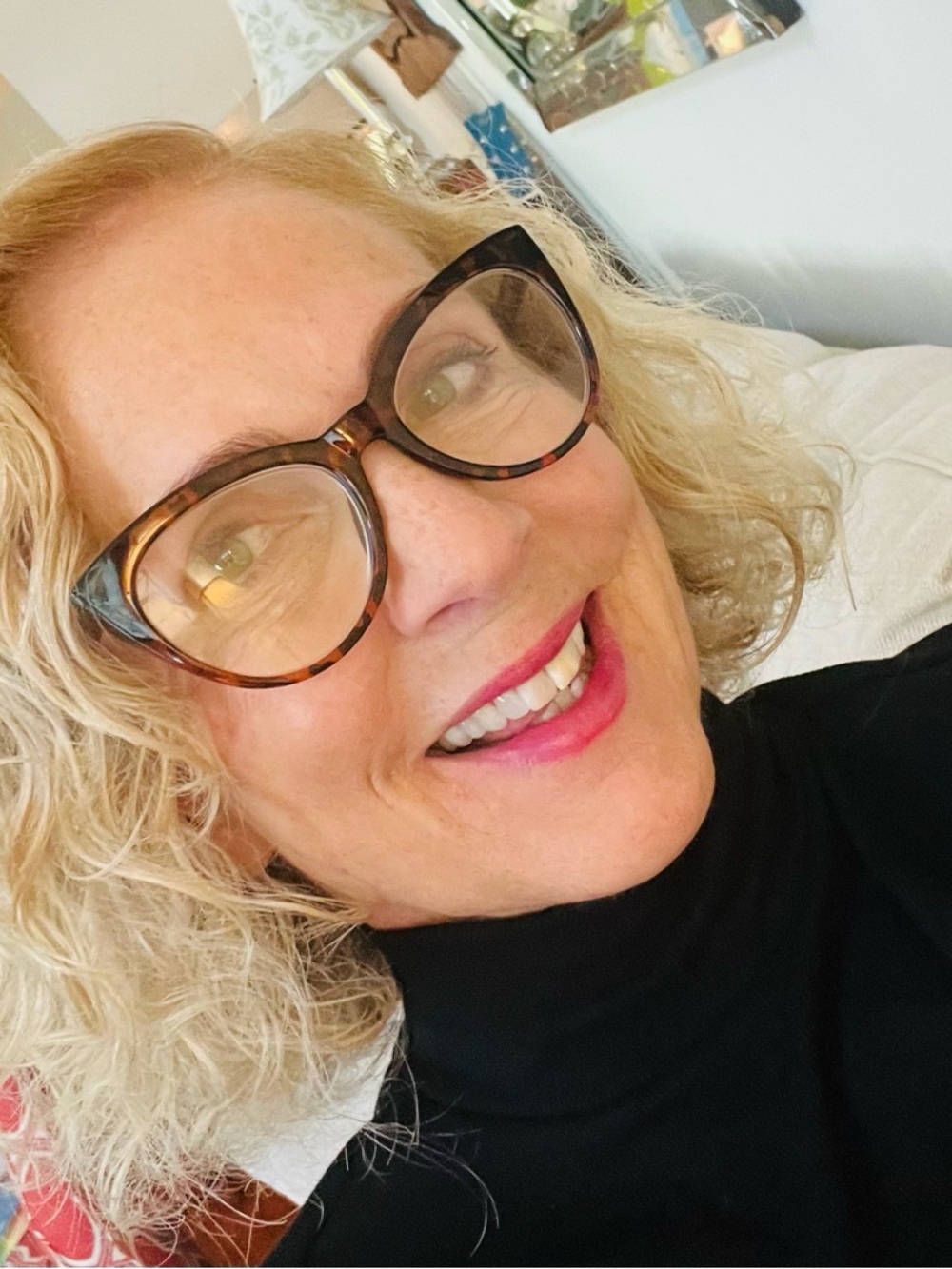 Meet your Posher, Posh